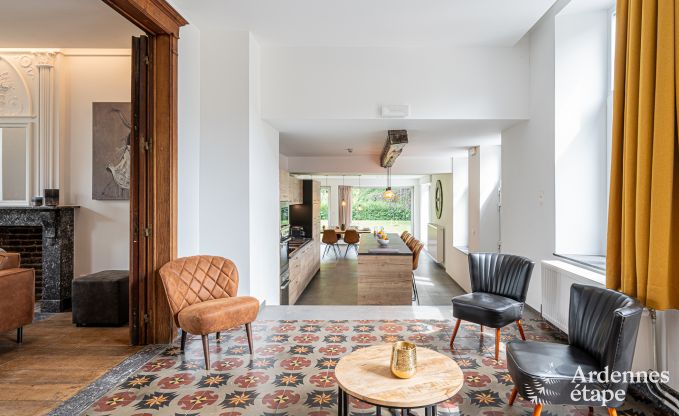 Ruime luxe villa voor groepen tot 15 personen aan het water in Aywaille