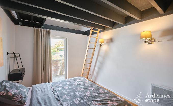 Ruime villa voor 9 personen in Baillonville met binnenzwembad en jacuzzi