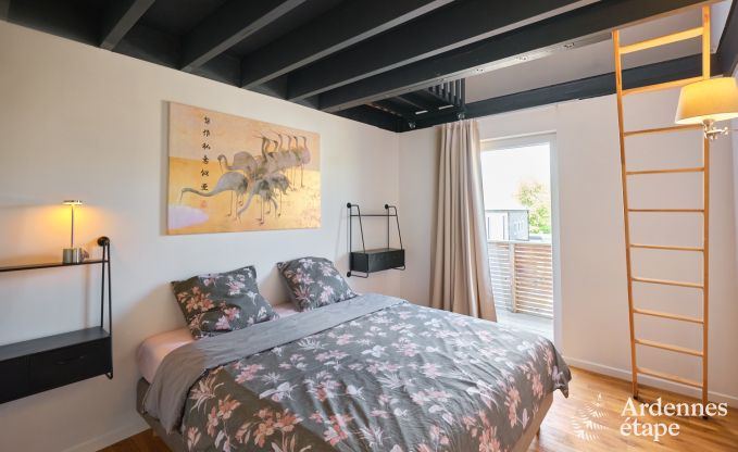 Ruime villa voor 9 personen in Baillonville met binnenzwembad en jacuzzi