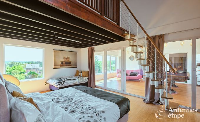 Ruime villa voor 9 personen in Baillonville met binnenzwembad en jacuzzi