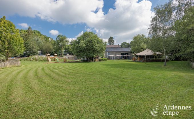Uitzonderlijke luxe villa in Bastogne voor 16 personen met topvoorzieningen en nabijheid van attracties