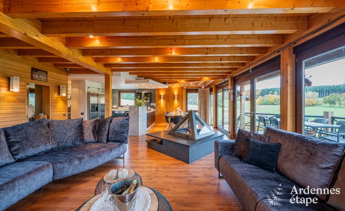 Ruime luxe villa voor 9 personen in Bastogne, met zwembad, jacuzzi en sauna