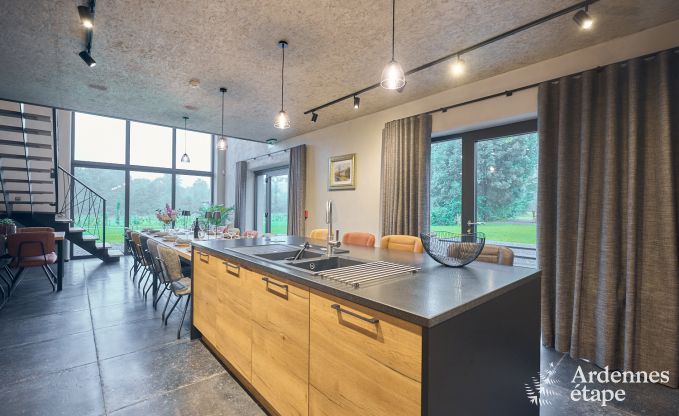 Vakantiehuis in Bastogne: authentieke vakantiewoning voor 16 personen met moderne voorzieningen in de Ardennen