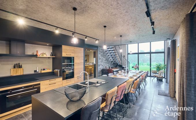 Vakantiehuis in Bastogne: authentieke vakantiewoning voor 16 personen met moderne voorzieningen in de Ardennen