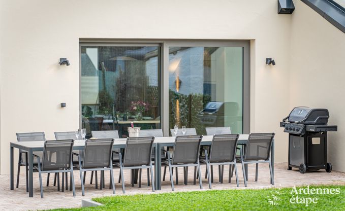 Vakantiehuis, ideaal voor families en fietsliefhebbers, voor 10 personen in de buurt van Bastenaken