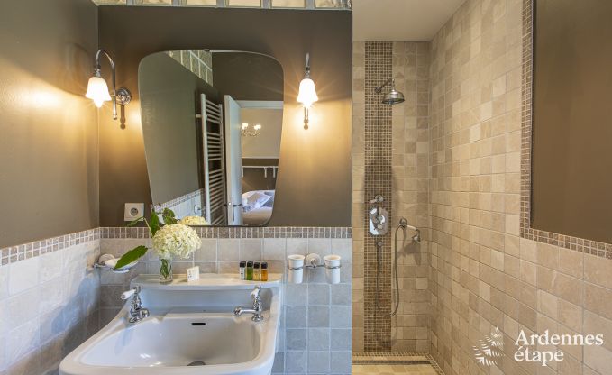 Kasteel in Bastogne voor 12/15 personen in de Ardennen