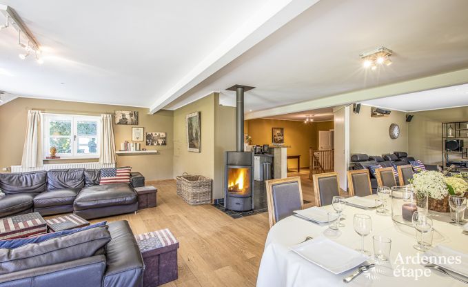 Kasteel in Bastogne voor 12/15 personen in de Ardennen