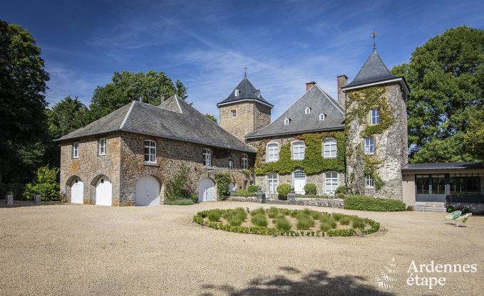 Kasteel in Bastogne voor 12/15 personen in de Ardennen