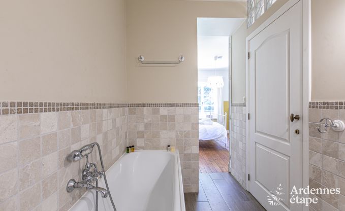 Kasteel in Bastogne voor 12/15 personen in de Ardennen