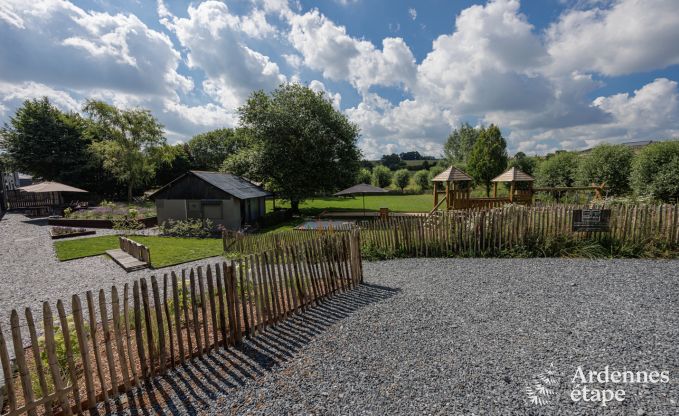 Ruime luxe villa in Bastogne voor 26 personen