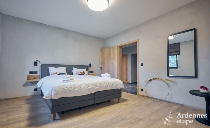 Vakantiehuis in Bastogne: authentieke vakantiewoning voor 16 personen met moderne voorzieningen in de Ardennen