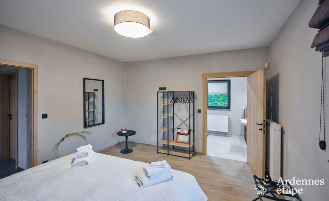 Vakantiehuis in Bastogne: authentieke vakantiewoning voor 16 personen met moderne voorzieningen in de Ardennen
