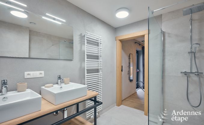 Vakantiehuis in Bastogne: authentieke vakantiewoning voor 16 personen met moderne voorzieningen in de Ardennen