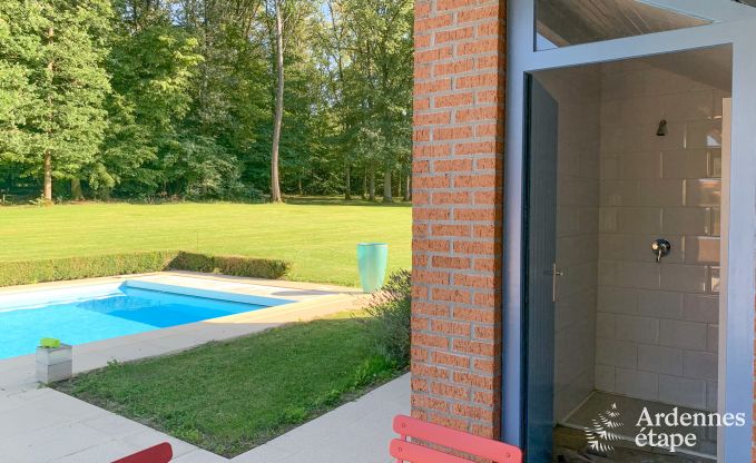 Charmante en ruime vakantiewoning met zwembad in Beauraing, Ardennen