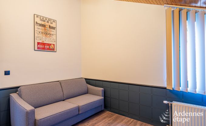 Charmante en ruime vakantiewoning met zwembad in Beauraing, Ardennen