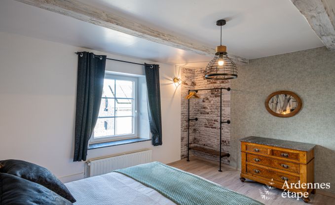 Comfortabel vakantiehuis met binnenzwembad in Bertrix, Ardennen