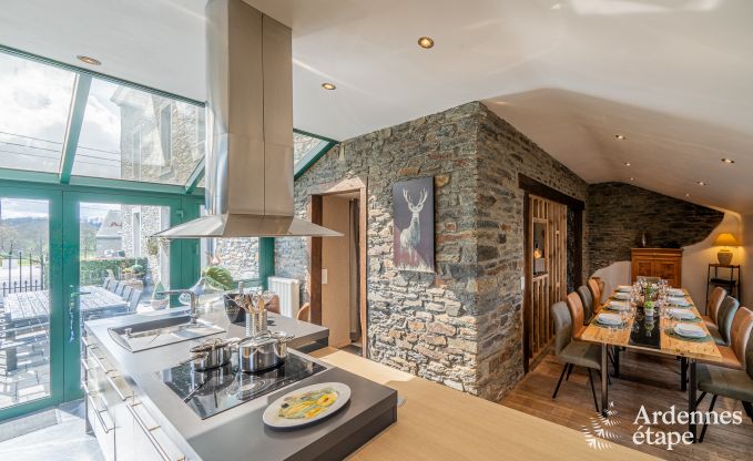 Comfortabel vakantiehuis met binnenzwembad in Bertrix, Ardennen