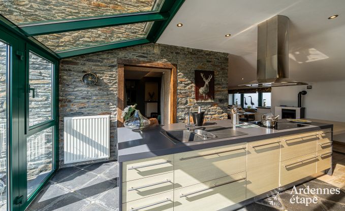 Comfortabel vakantiehuis met binnenzwembad in Bertrix, Ardennen