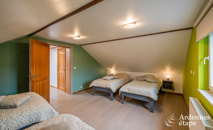 Gezinsvriendelijk vakantiehuis voor 8 personen en 2 honden in Jehonville