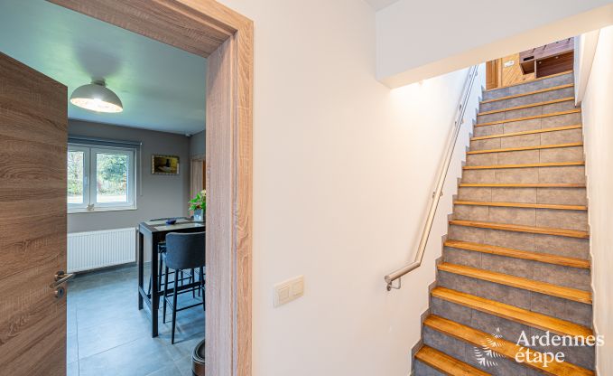 Gezinsvriendelijk vakantiehuis voor 8 personen en 2 honden in Jehonville