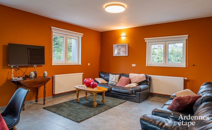 Gezinsvriendelijk vakantiehuis voor 8 personen en 2 honden in Jehonville