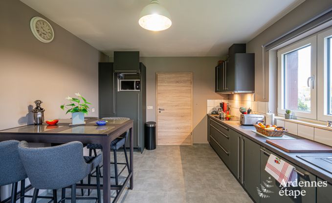 Gezinsvriendelijk vakantiehuis voor 8 personen en 2 honden in Jehonville