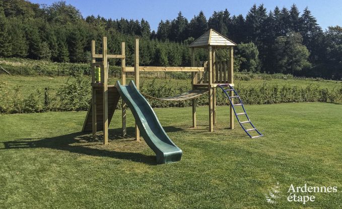 Luxe villa in Bi�vre voor 10 personen in de Ardennen