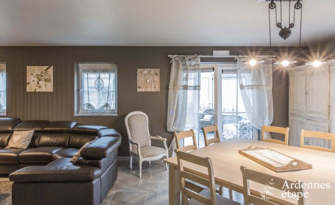 Luxe villa in Bi�vre voor 10 personen in de Ardennen