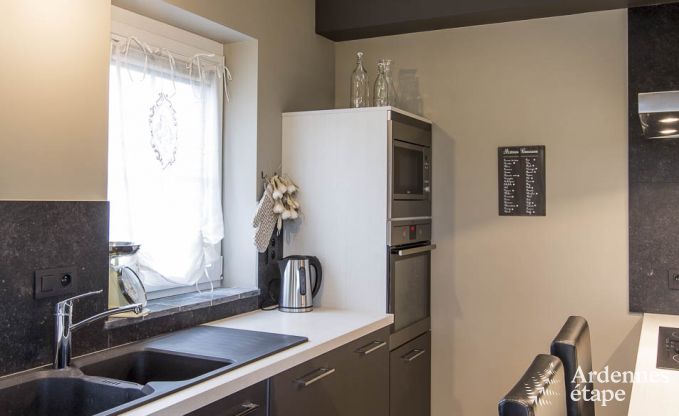 Luxe villa in Bi�vre voor 10 personen in de Ardennen
