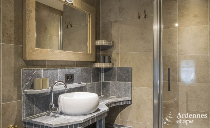 Luxe villa in Bi�vre voor 10 personen in de Ardennen