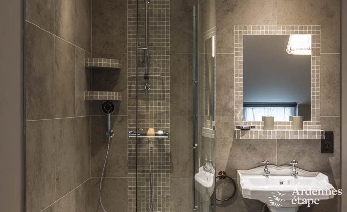 Luxe villa in Bi�vre voor 10 personen in de Ardennen