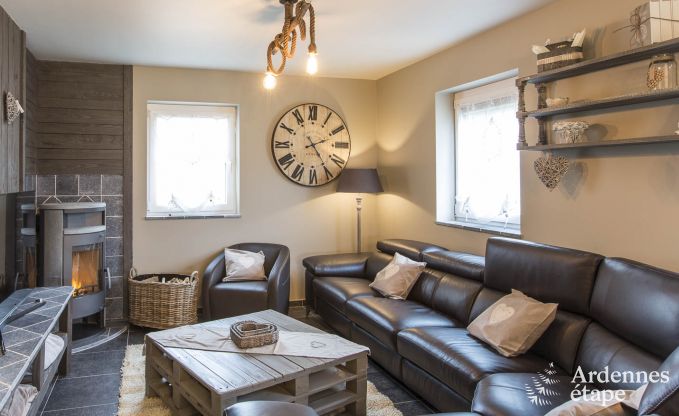 Luxe villa in Bi�vre voor 19 personen in de Ardennen