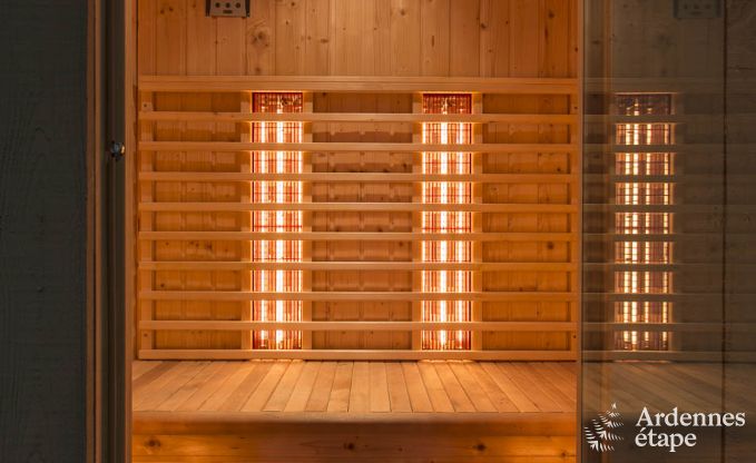 Luxe villa in Bi�vre voor 19 personen in de Ardennen