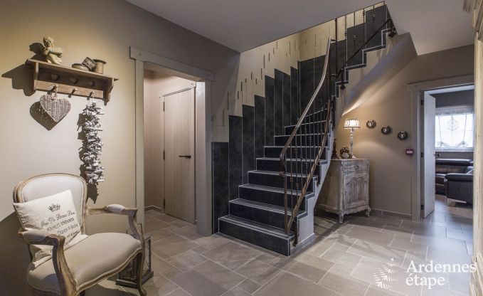 Luxe villa in Bi�vre voor 19 personen in de Ardennen