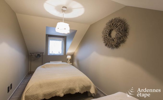 Luxe villa in Bi�vre voor 19 personen in de Ardennen