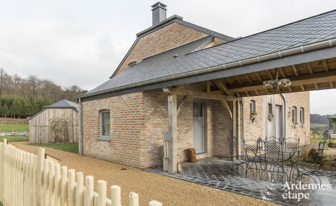 Luxe villa in Bi�vre voor 19 personen in de Ardennen