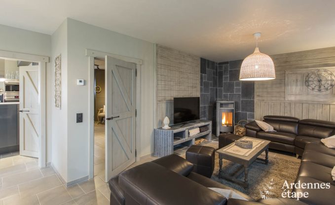 Luxe villa in Bi�vre voor 19 personen in de Ardennen