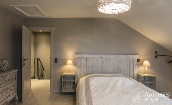 Luxe villa in Bi�vre voor 19 personen in de Ardennen