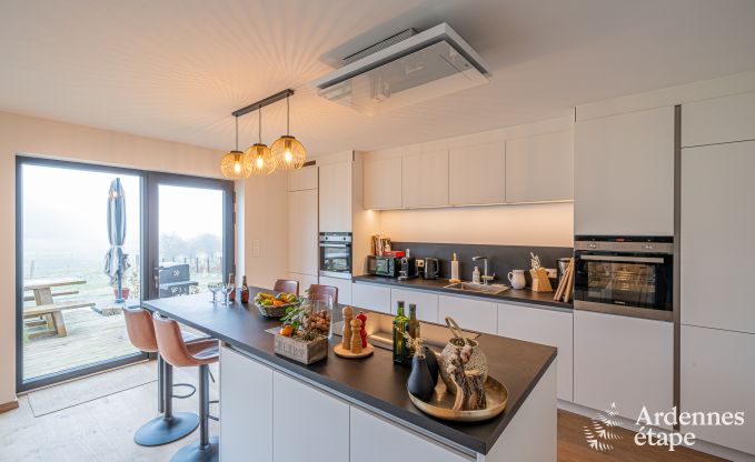 Vakantiewoning in Bivre: huisdiervriendelijk comfort voor 12 personen met sauna  in de Ardennen