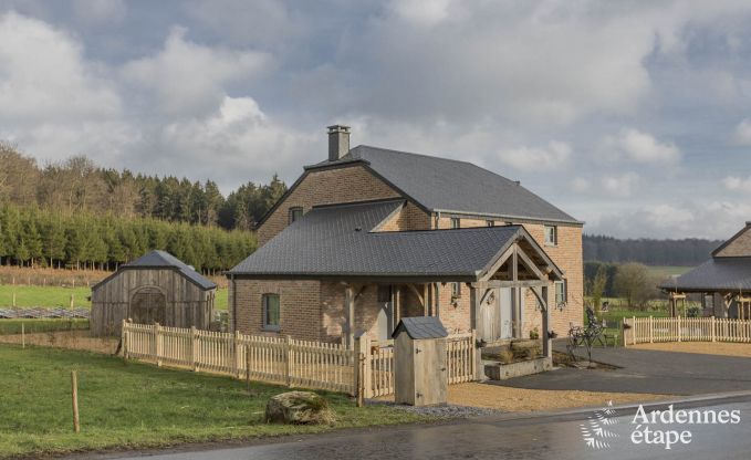 Luxe villa in Bi�vre voor 9 personen in de Ardennen