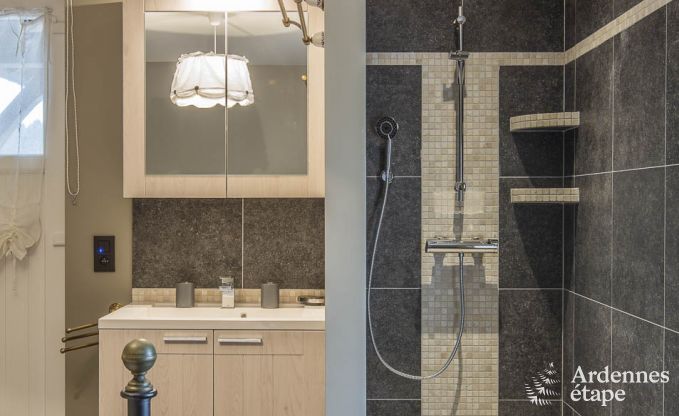 Luxe villa in Bi�vre voor 9 personen in de Ardennen