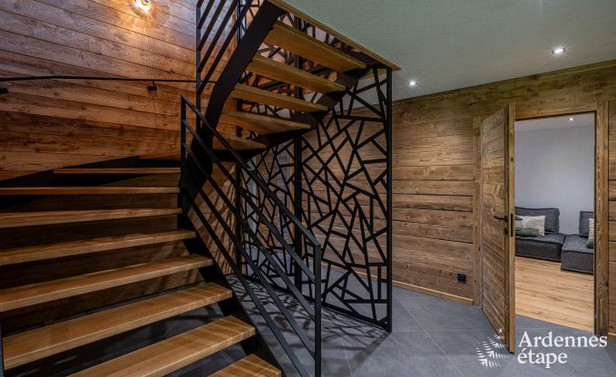 Luxe chalet in Brognon voor 20 personen met verwarmd buitenzwembad, outdoor jacuzzi en sauna op het meer