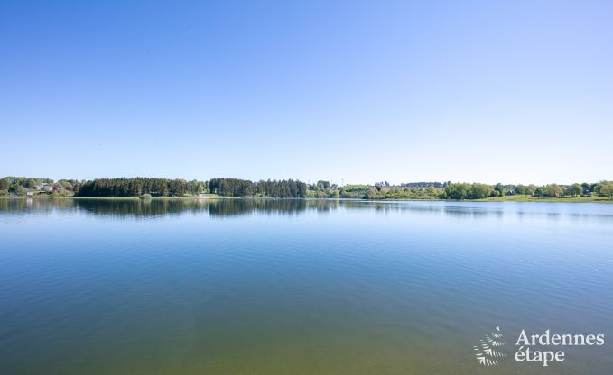 Luxeappartement voor 4 p. met uitzicht op het meer van Bütgenbach