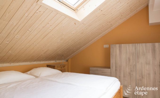 Ruim vakantieappartement voor 12 personen met 5 slaapkamers en gedeelde priv�tuin en wellness in Butgenbach