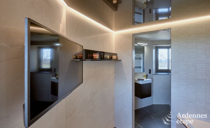 Luxe vakantiehuis in Butgenbach: watertoren met sauna, bubbelbad en panoramisch uitzicht voor 6 personen