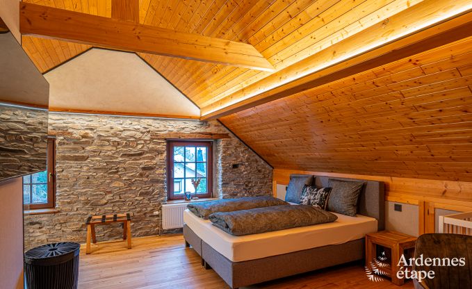 Uitzonderlijke vakantievilla in B�tgenbach voor 10 personen met zwembad