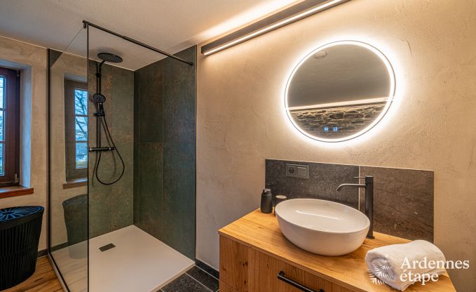 Uitzonderlijke vakantievilla in B�tgenbach voor 10 personen met zwembad