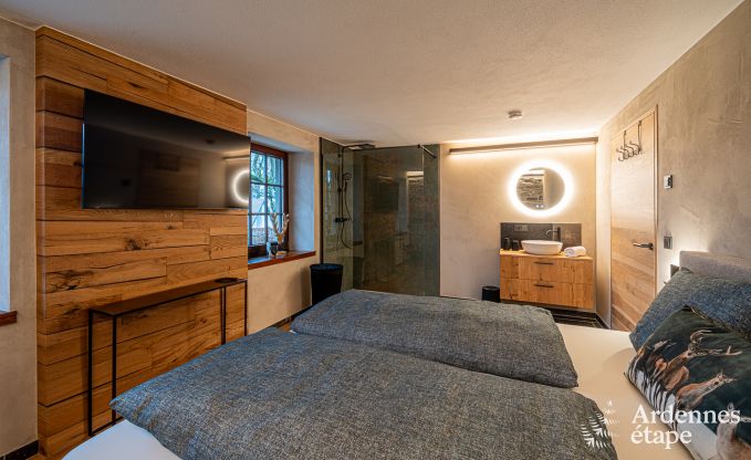 Uitzonderlijke vakantievilla in B�tgenbach voor 10 personen met zwembad