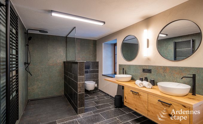 Uitzonderlijke vakantievilla in B�tgenbach voor 10 personen met zwembad