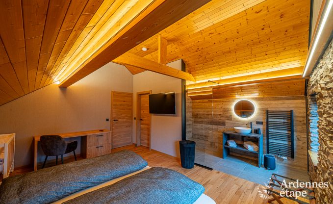 Ruime en luxueuze villa voor 14 personen met binnenzwembad in de Hoge Venen